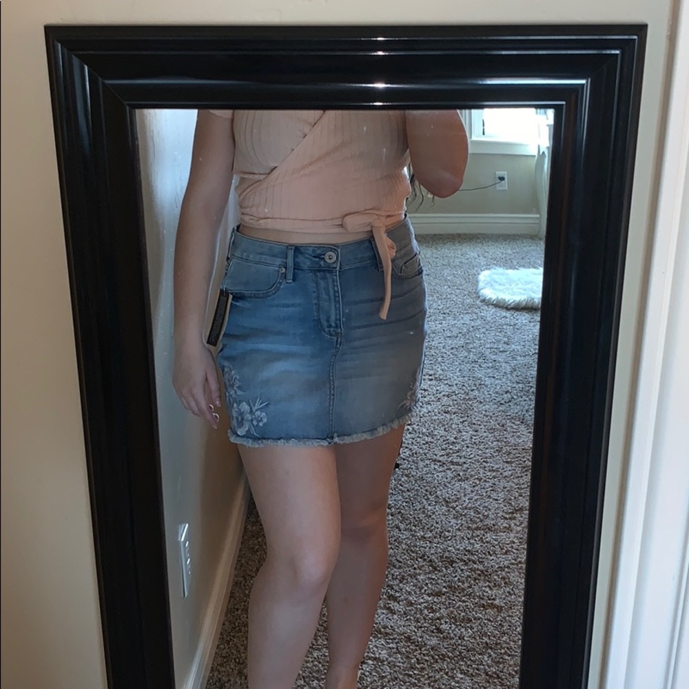 Denim skirt - Picture 1 of 7